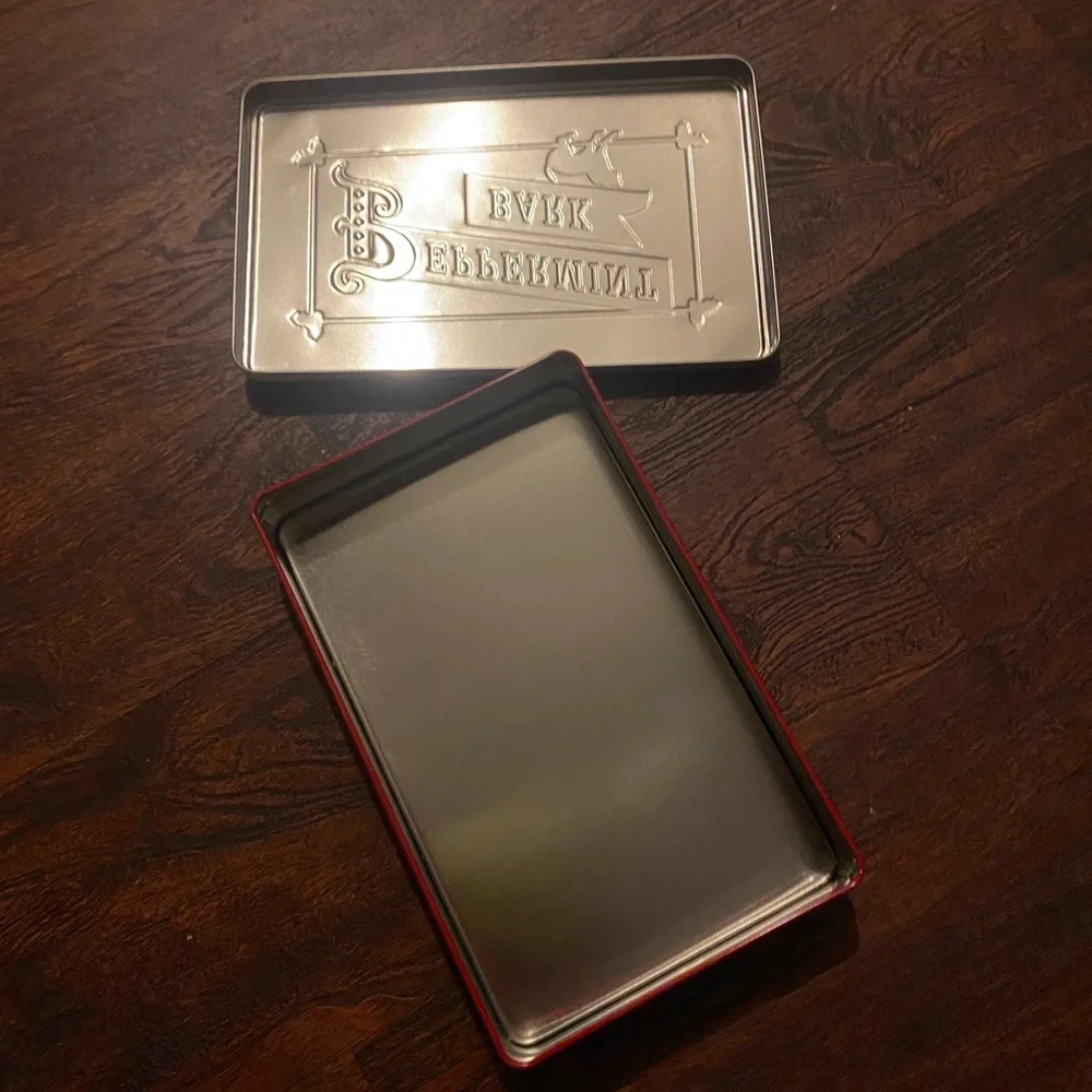 Williams Sonoma tin box